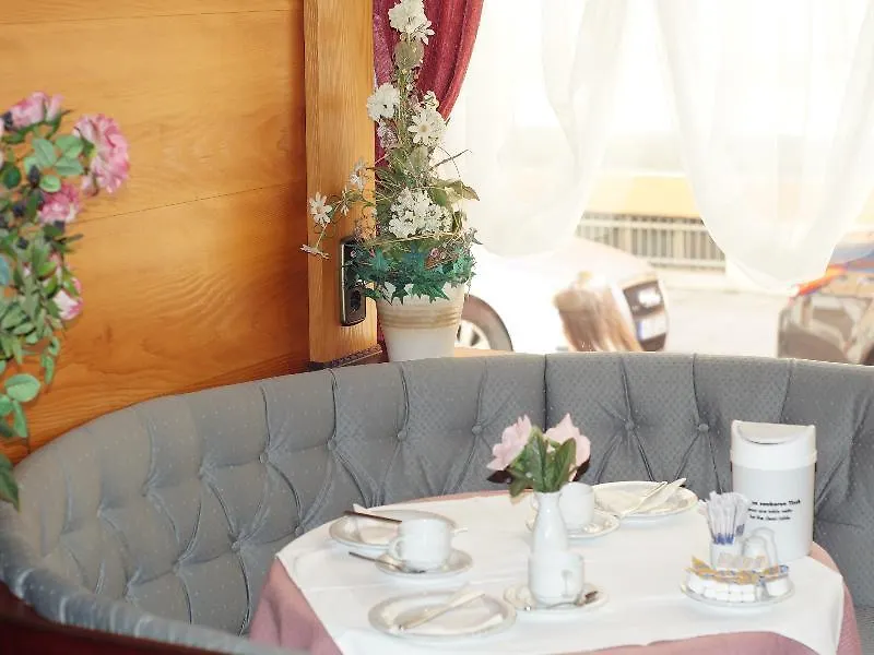Hotel Alfa Zentrum München 3*,
