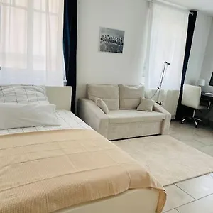 Studio-apartment Mit Balkon , Dresden Deutschland